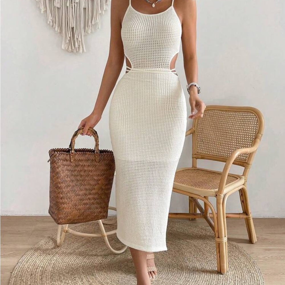 Cut Out Split Thigh Cami Dress Midi
Vacation Dress